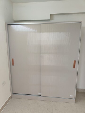 Furnished Amenities in 2 BHK Apartment at Signature Global Prime, Sector 63a – for Rent