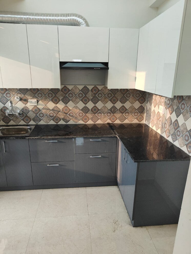 Kitchen, signature-global-prime 2 Bedroom 834 Sq.Ft. Apartment In Sector 63a Gurgaon 9423244