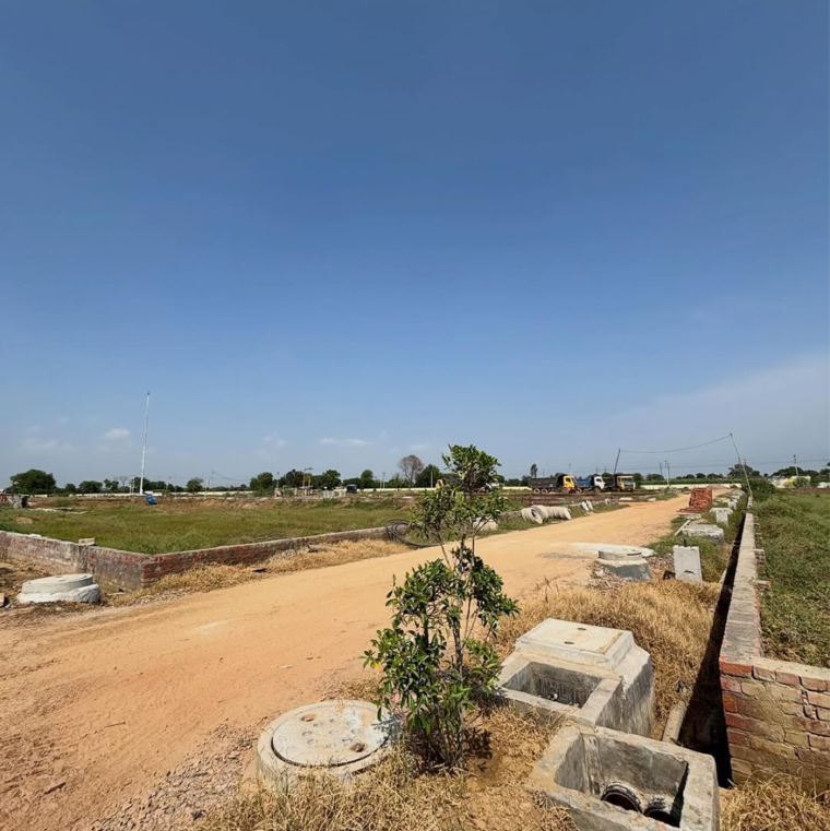 undefined, sector 98  138 Sq.Yd. Plot In Sector 98 Faridabad 9423355