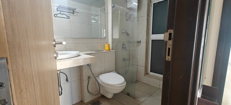 Bathroom, l-t-emerald-isle 2 Bedroom 734 Sq.Ft. Apartment In Powai Mumbai 9423369