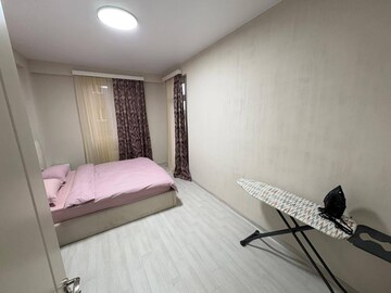 Bedroom in 3 BHK Builder Floor at Pahar Ganj – for Sale