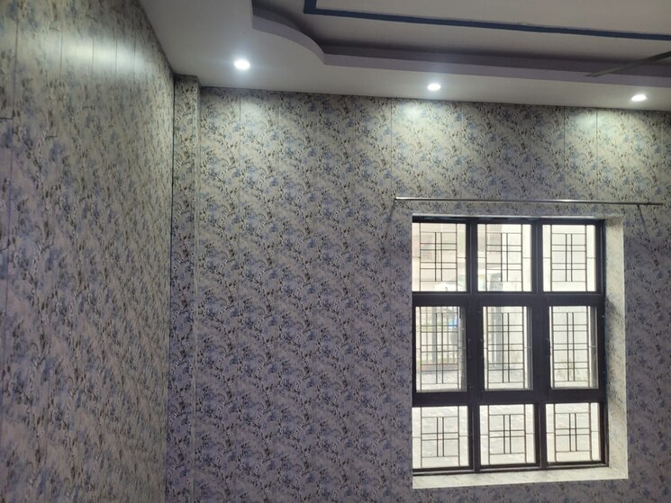 Room, sahastradhara road 3 Bedroom 370 Sq.Yd. Independent House In Sahastradhara Road Dehradun 9423429