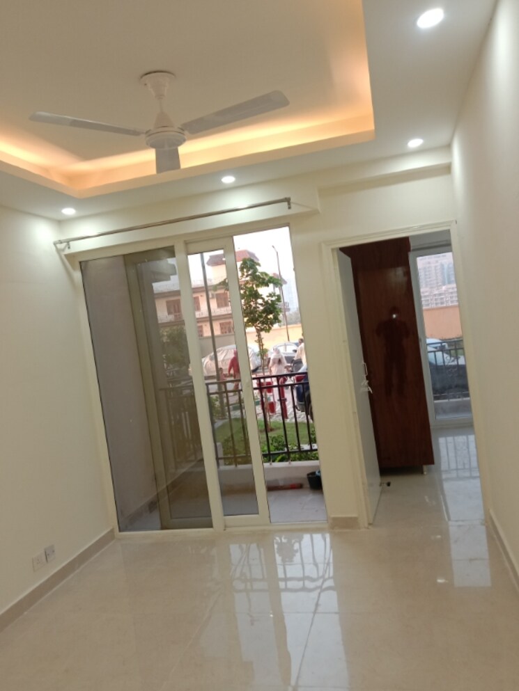 undefined, signature-global-prime 2 Bedroom 834 Sq.Ft. Apartment In Sector 63a Gurgaon 9423464