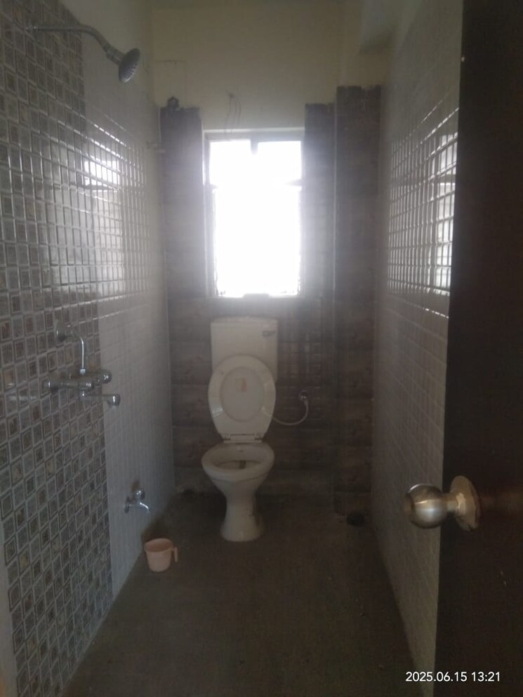 Bathroom, rajarhat 3 Bedroom 1180 Sq.Ft. Apartment In Rajarhat Kolkata 9423505