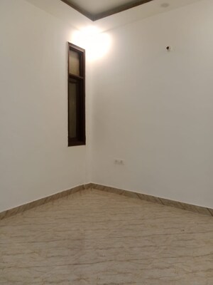 Room in 2 BHK Builder Floor at Govindpuri – for Rent