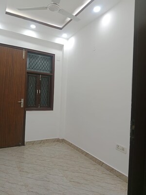 Room in 2 BHK Builder Floor at Govindpuri – for Rent
