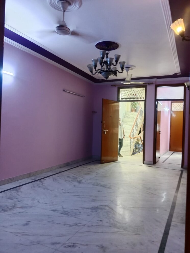 Room, govindpuri 2 Bedroom 590 Sq.Ft. Builder Floor In Govindpuri Delhi 9423538
