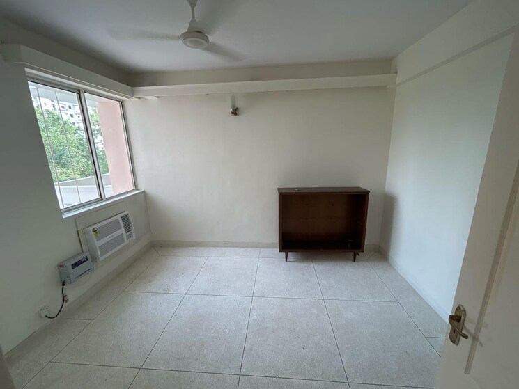 Room, dlf-the-icon 5 Bedroom 2810 Sq.Ft. Apartment In Dlf Phase V Gurgaon 9423581