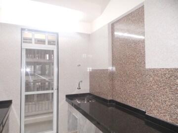 Kitchen in 5 BHK Apartment at DLF The Icon, Dlf Phase V – for Rent