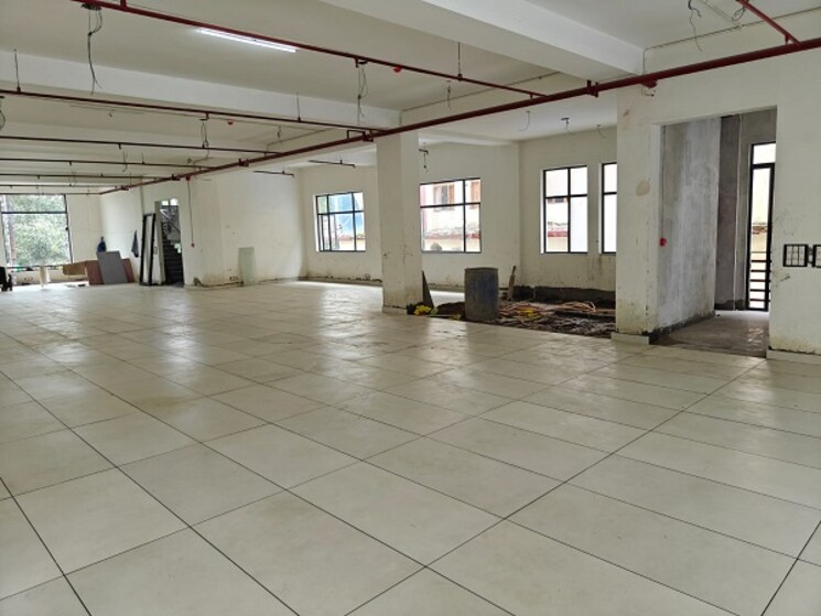  Parking, sector 63 Commercial Industrial Plot 20000 Sq.Ft. In Sector 63 Noida 9423587