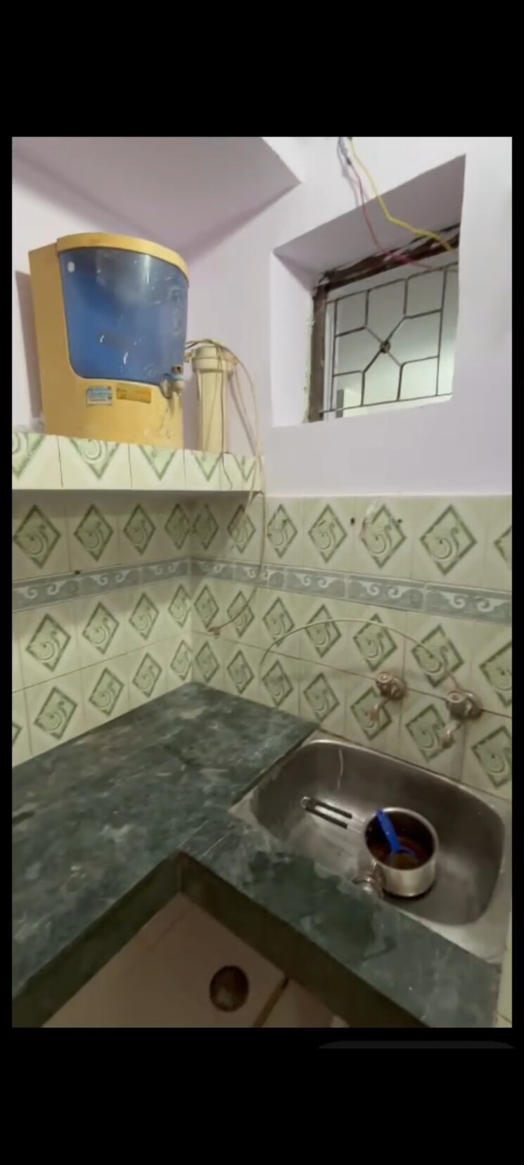 Bathroom, pitampura 2 Bedroom 800 Sq.Ft. Builder Floor In Pitampura Delhi 9423601