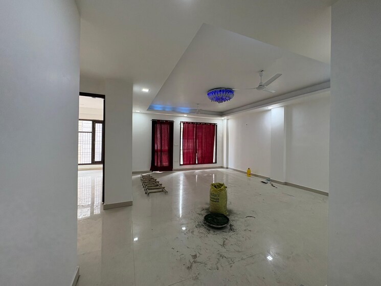 Room, saket 3 Bedroom 1400 Sq.Ft. Builder Floor In Saket Delhi 9423623