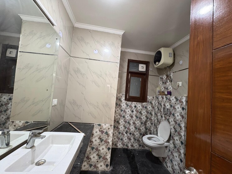 Team Area, saket 3 Bedroom 1400 Sq.Ft. Builder Floor In Saket Delhi 9423623