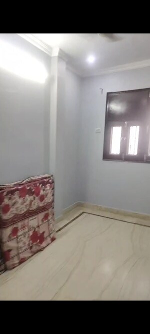 Bathroom in 1 BHK Builder Floor at Pitampura – for Rent
