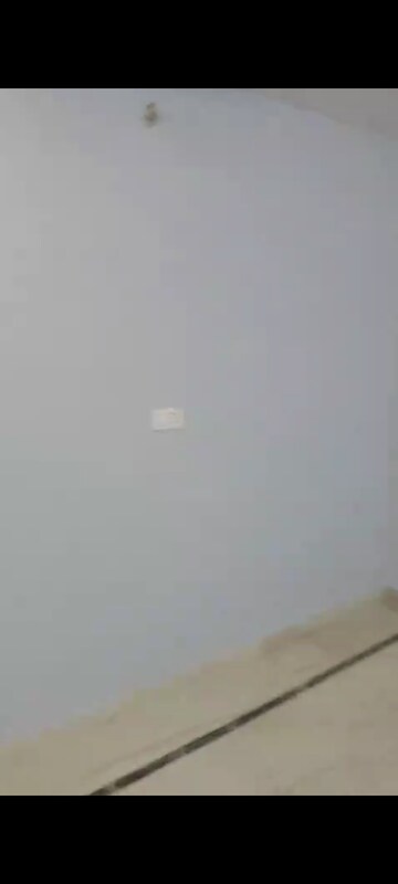 Room in 1 BHK Builder Floor at Pitampura – for Rent