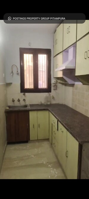 Kitchen in 1 BHK Builder Floor at Pitampura – for Rent
