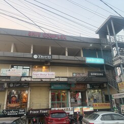 Retail Shop For Sale in Modipuram