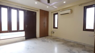 Room in 3 BHK Independent House at Sector 36 – for Rent