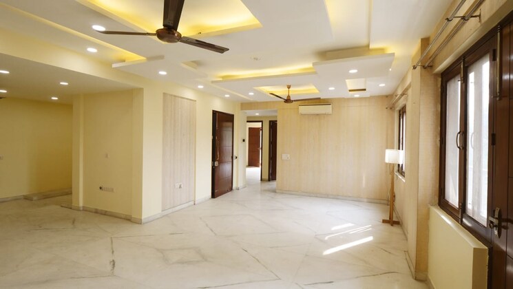 Bedroom, sector 36 3 Bedroom 300 Sq.Mt. Independent House In Sector 36 Noida 9423675