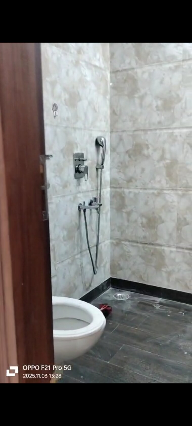 Bathroom, pitampura 2 Bedroom 900 Sq.Ft. Builder Floor In Pitampura Delhi 9423668