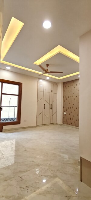Room in 3 BHK Builder Floor at Fidato Honour Homes, Sector 89 – for Rent