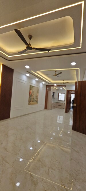 Room in 3 BHK Builder Floor at Fidato Honour Homes, Sector 89 – for Rent