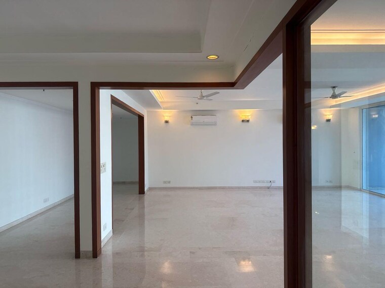 undefined, dlf-the-pinnacle 4 Bedroom 3950 Sq.Ft. Apartment In Dlf Phase V Gurgaon 9423686