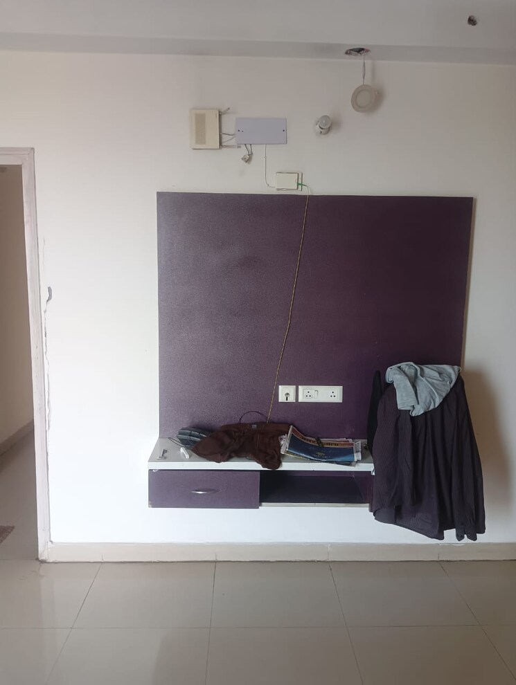 Living Room, nirala-greenshire-phase-ii 3 Bedroom 1280 Sq.Ft. Apartment In Sector 2 Greater Noida Greater Noida 9423718