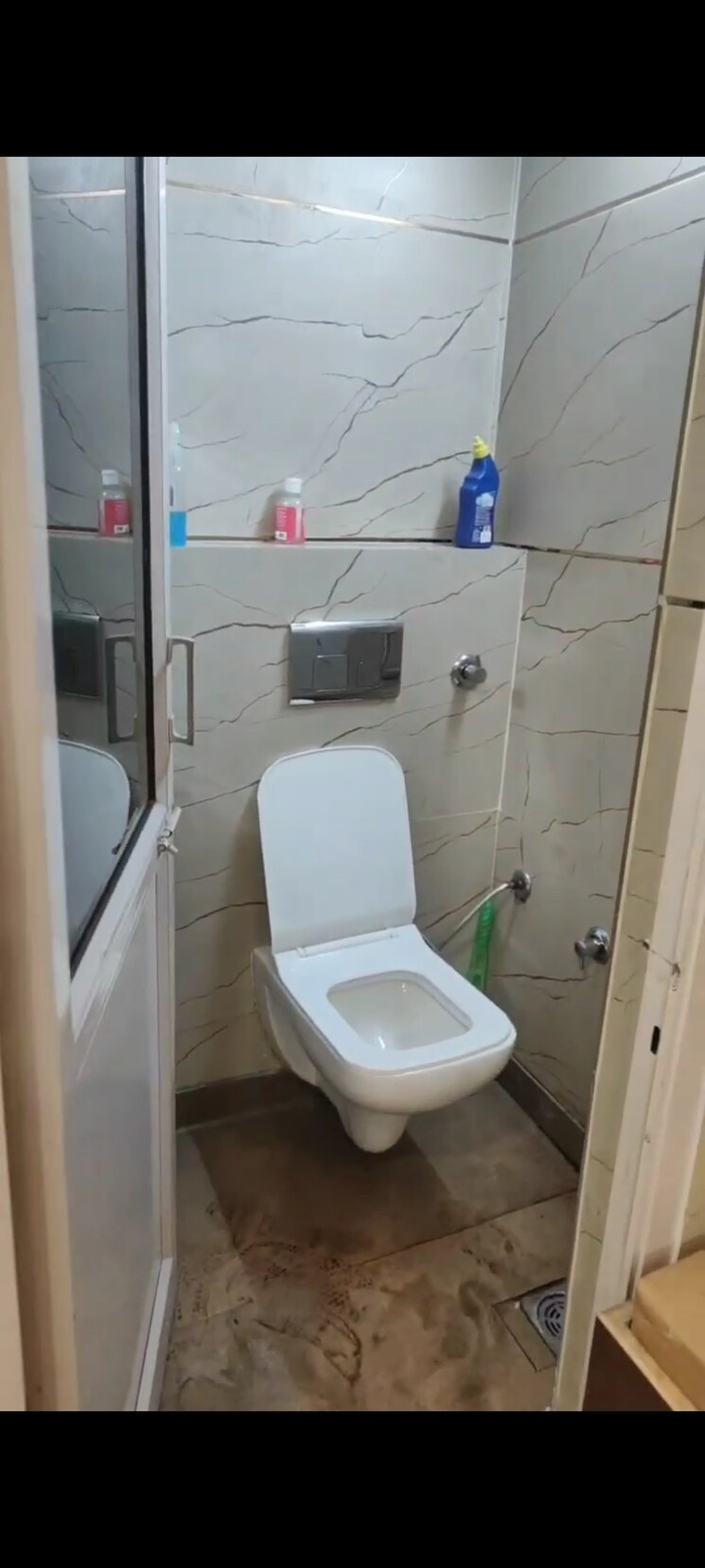 Bathroom, pitampura Commercial Office Space 300 Sq.Ft. In Pitampura Delhi 9423705