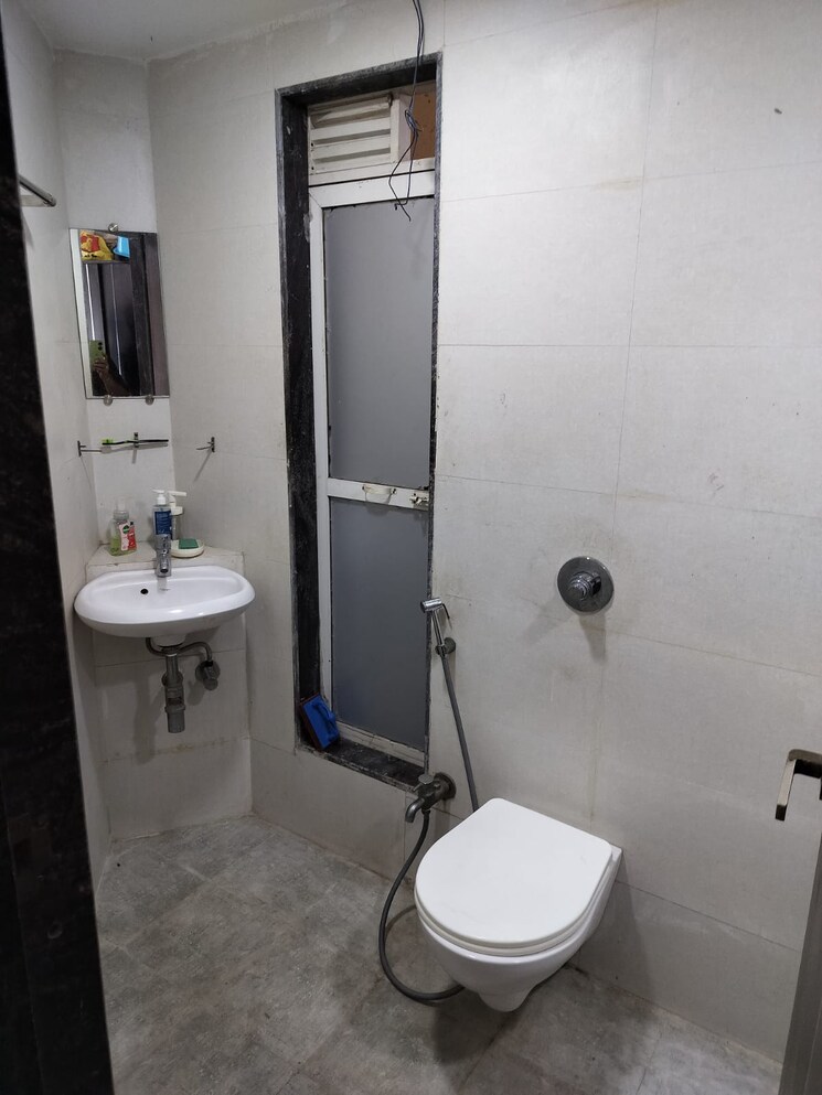 Bathroom, oval-apartments 4 Bedroom 2100 Sq.Ft. Apartment In Kharghar Navi Mumbai 9423699