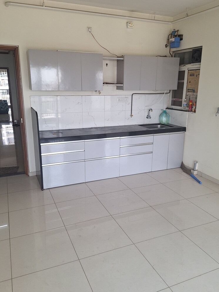 Bathroom, kolte-patil-life-republic 2 Bedroom 630 Sq.Ft. Apartment In Hinjewadi Pune 9423697