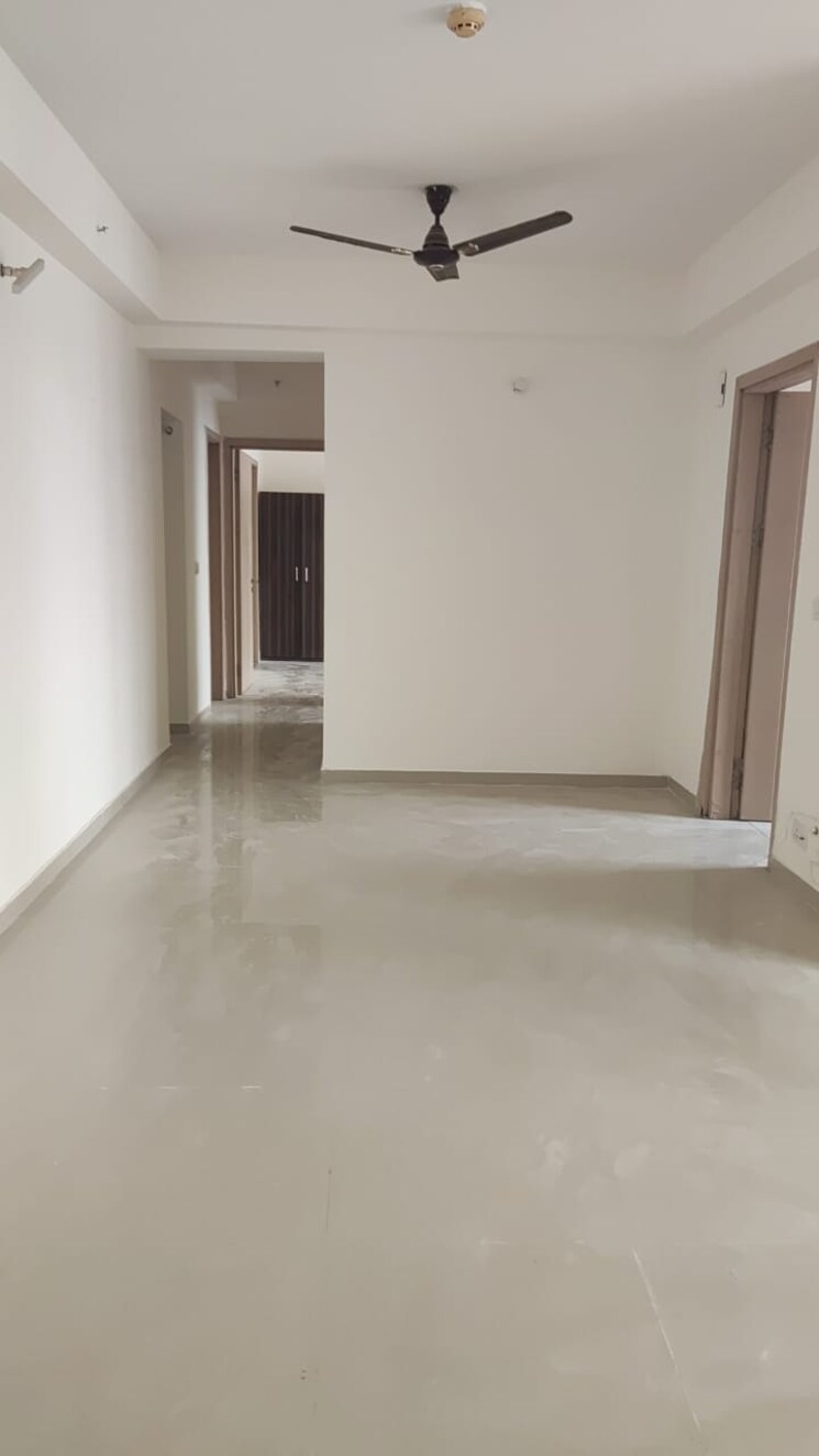 Room, manesar sector 1a 3 Bedroom 1200 Sq.Ft. Apartment In Manesar Sector 1a Gurgaon 9423726