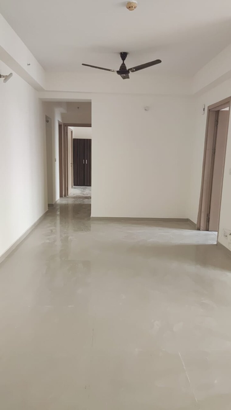 Room, manesar sector 1a 3 Bedroom 1200 Sq.Ft. Apartment In Manesar Sector 1a Gurgaon 9423726