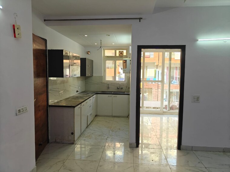 Room, dhakoli 3 Bedroom 116 Sq.Yd. Builder Floor In Dhakoli Zirakpur 9423836