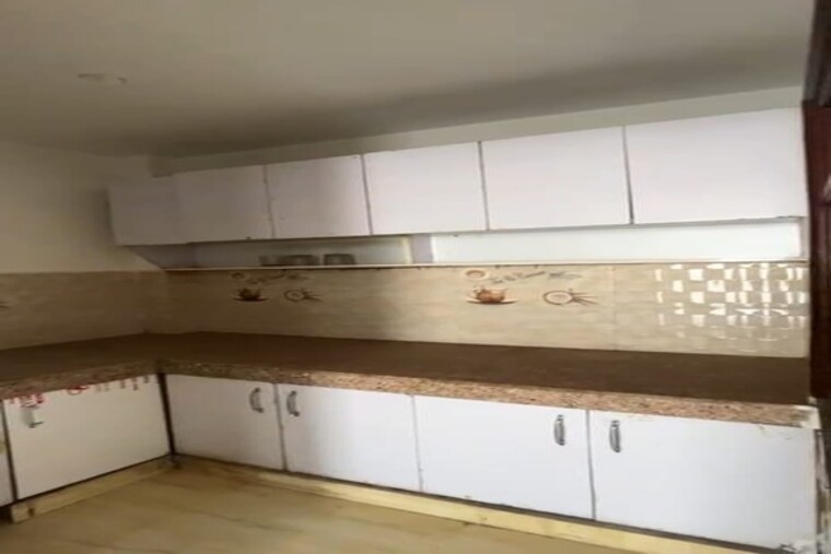 Kitchen, chattarpur 1 RK 405 Sq.Ft. Builder Floor In Chattarpur Delhi 9423990