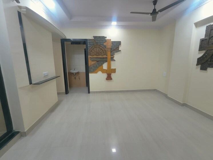 Room, happy-valley 1 Bedroom 525 Sq.Ft. Apartment In Manpada Thane 9423941