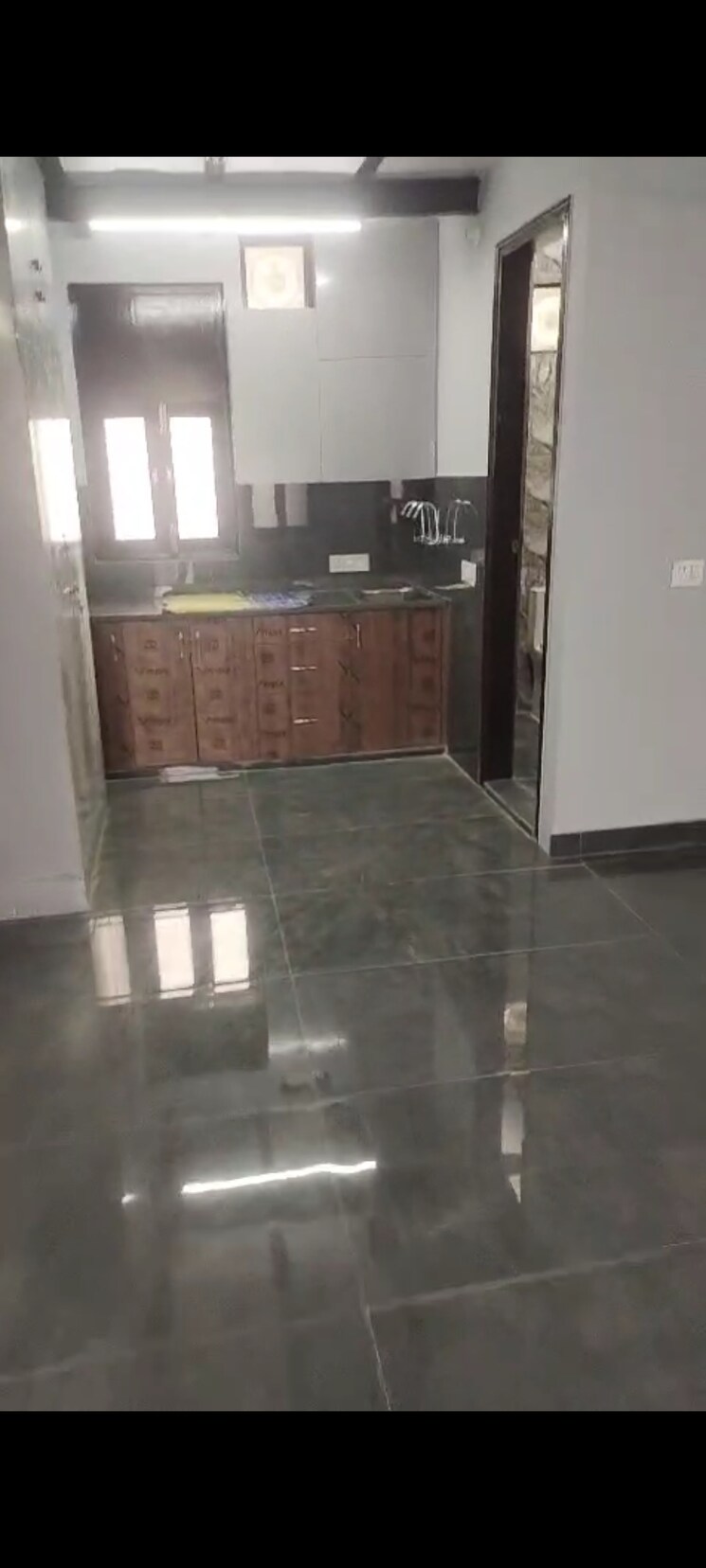 Kitchen, pitampura 1 RK 600 Sq.Ft. Builder Floor In Pitampura Delhi 9423944