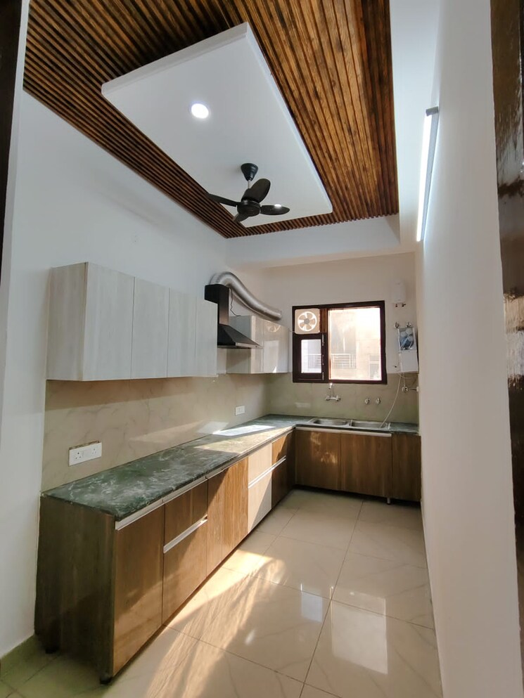 Kitchen, dhakoli 3 Bedroom 900 Sq.Ft. Apartment In Dhakoli Zirakpur 9424028