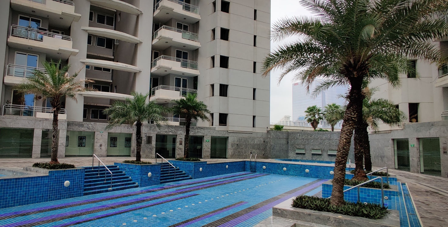 4 BHK + Servant Room Apartment For Rent in DLF The Belaire