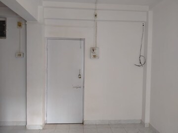 Room in 1 BHK Apartment at New Mhada Tower, Malad West – for Sale