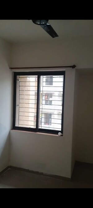 Room in 1 BHK Apartment at Lodha Casa Bella, Dombivli East – for Rent