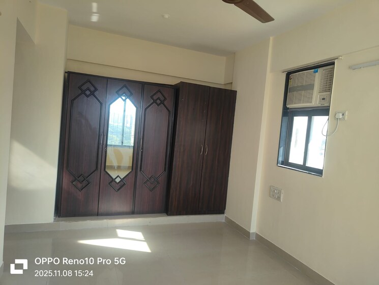 Room, lake-home 3 Bedroom 1188 Sq.Ft. Apartment In Powai Mumbai 9424143