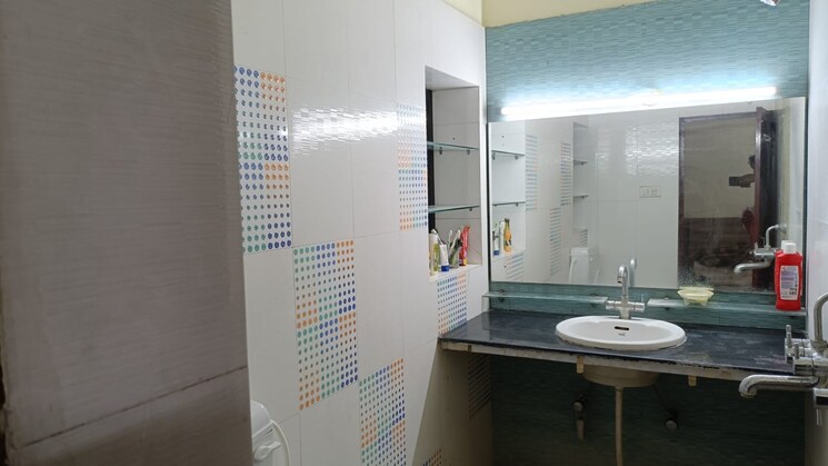 Bathroom, jagdish-apartments-aliganj 2 Bedroom 855 Sq.Ft. Builder Floor In Aliganj Lucknow 9424214