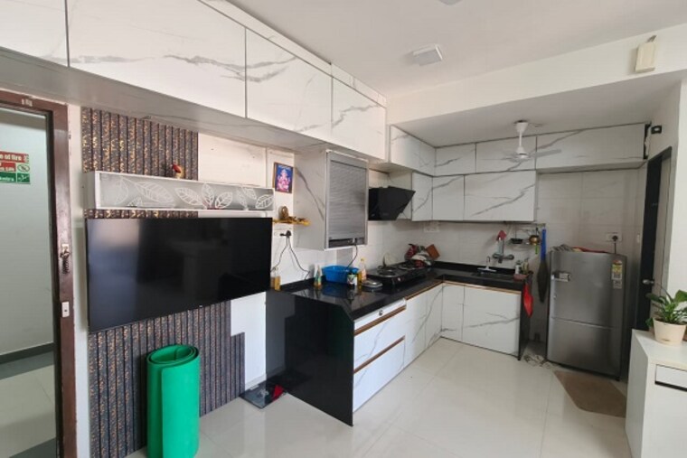 Team Area, mayfair-the-view 1 RK 304 Sq.Ft. Apartment In Vikhroli West Mumbai 9424154