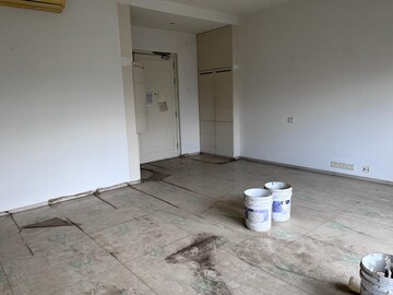 Room in 4 BHK Apartment at Ireo Skyon, Sector 60 – for Sale