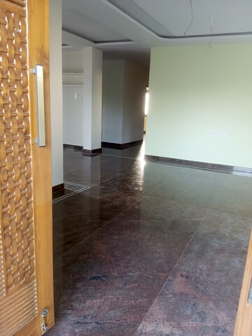 Room in 5 BHK Independent House at Shankarpalli – for Sale