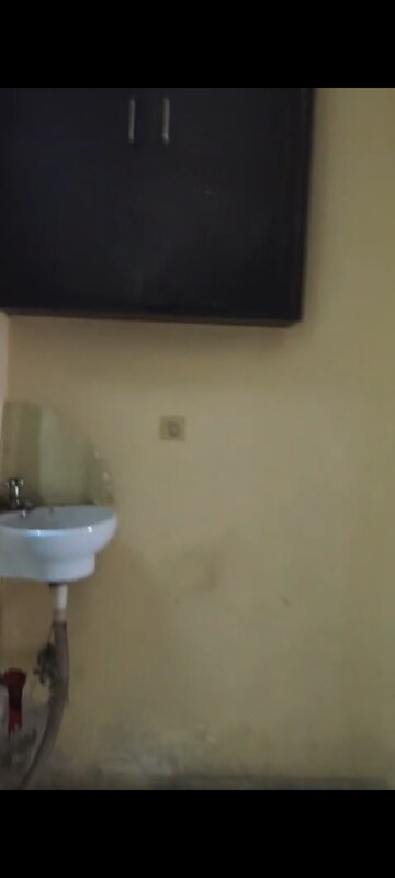 Furnished Amenities in 1 BHK Builder Floor at Pitampura – for Rent