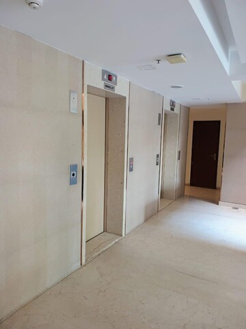 Room in 3.5 BHK Apartment at Conscient Heritage One, Sector 62 – for Rent