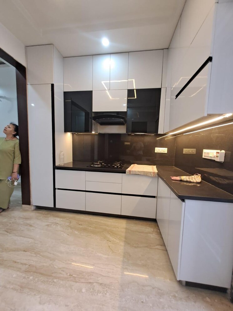 Kitchen, unitech-greenwood-city-apartment 3 Bedroom 2200 Sq.Ft. Builder Floor In Sector 45 Gurgaon 9424405