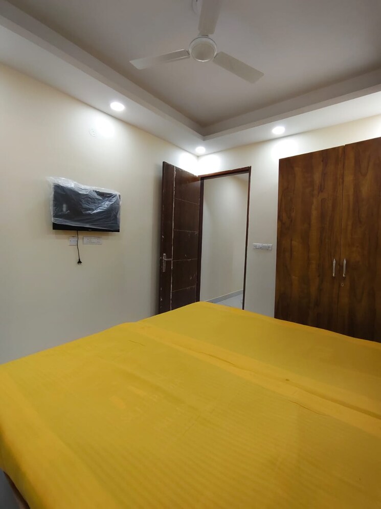 Room, unitech-cyber-park 1 Bedroom 747 Sq.Ft. Builder Floor In Sector 39 Gurgaon 9424477